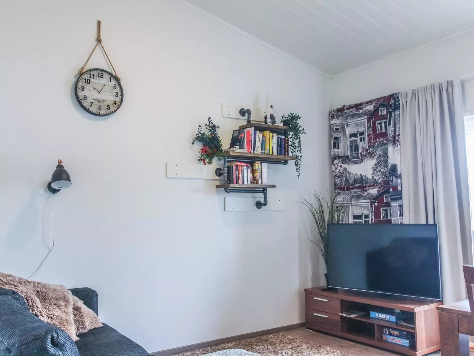 Skivillas 61 ukkohalla (b3)-Drinnen