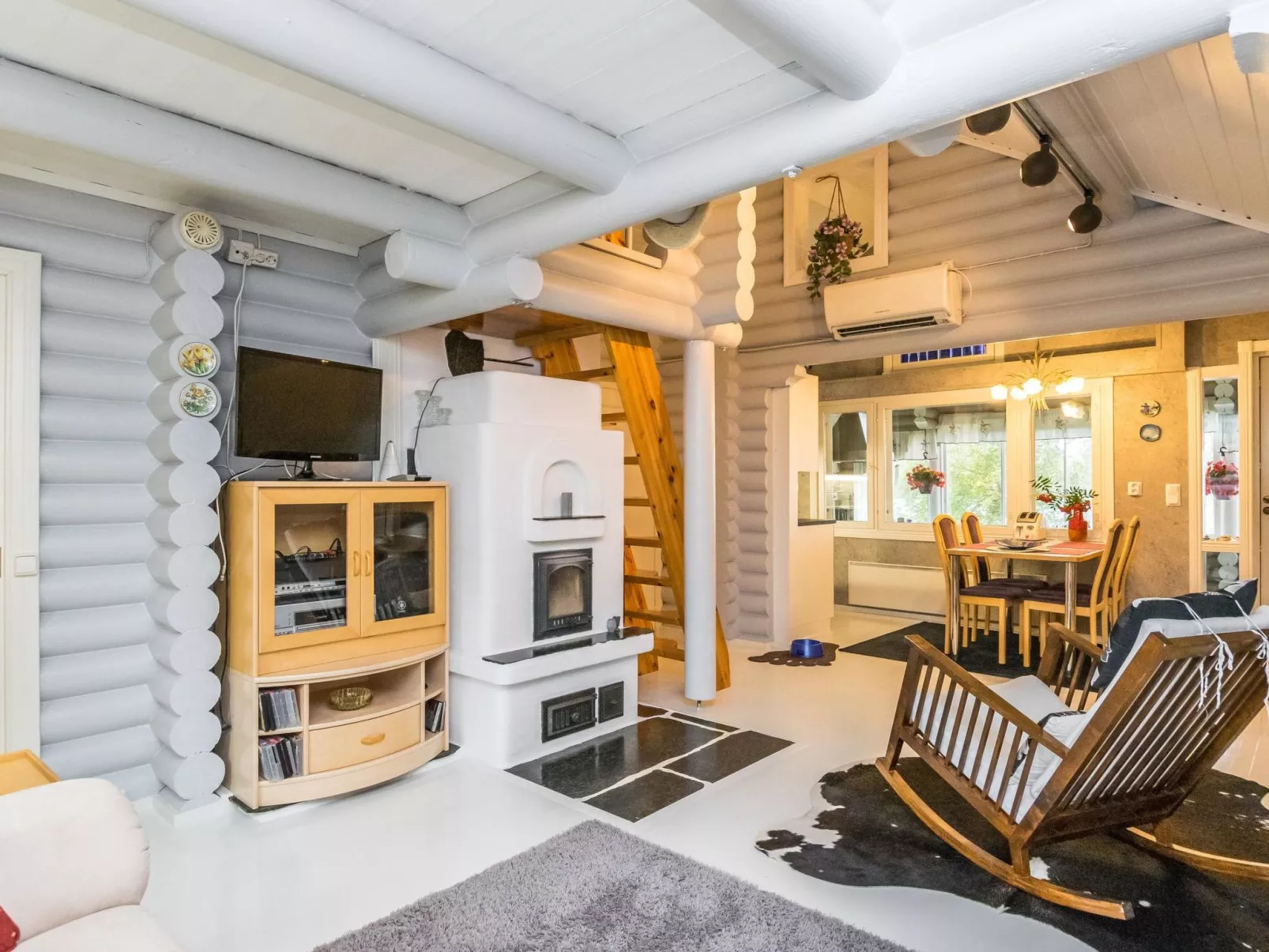 Villa leinola 2-Drinnen