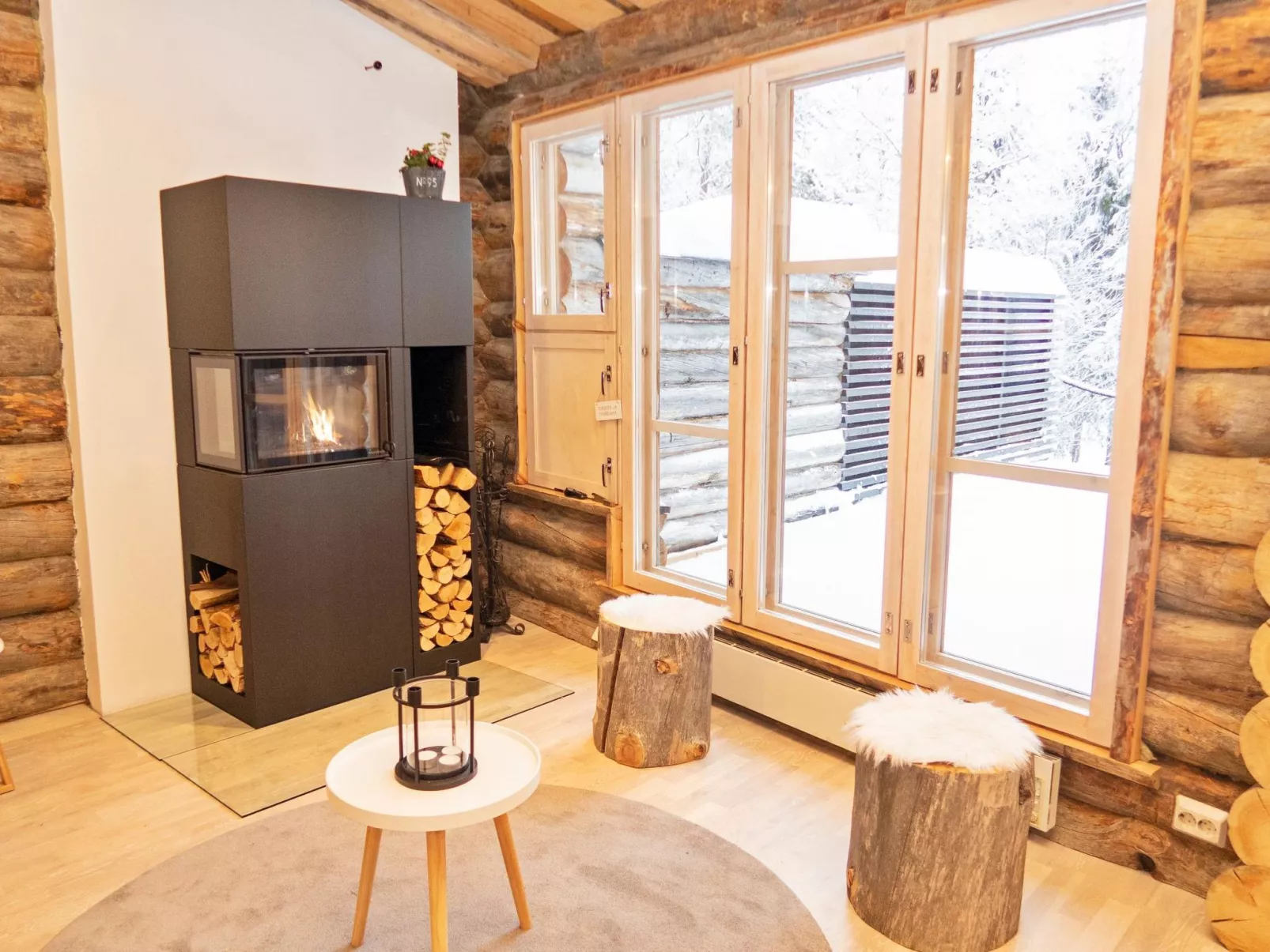 Salmikangas f2-Dedans