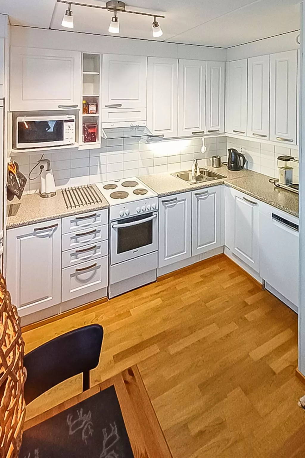 Karhunvartijan pirtti c 2-Dedans