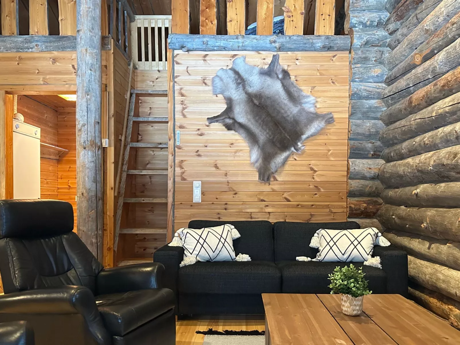 Sallan savu a-Drinnen