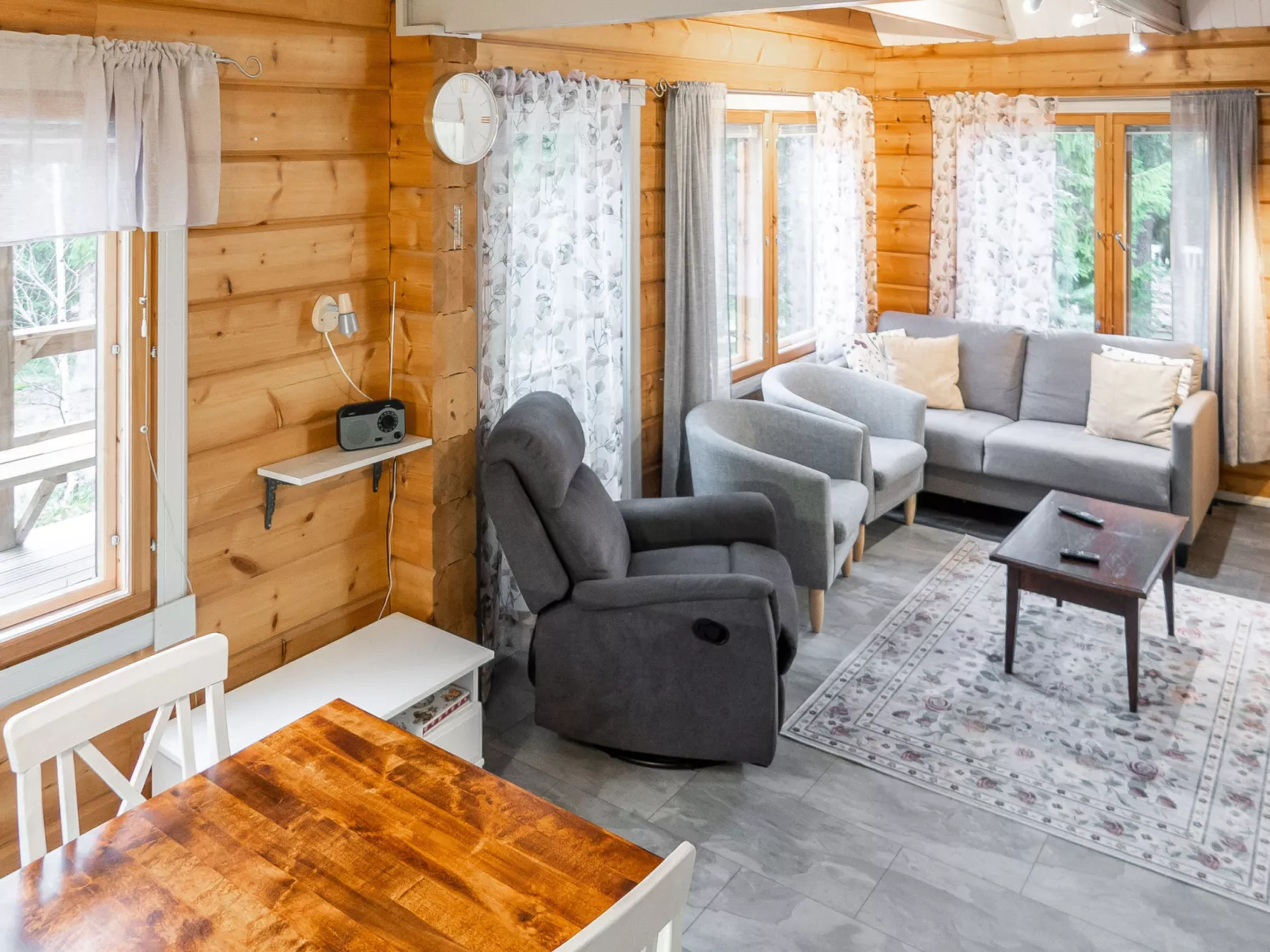 Vuokatin alma-Dedans