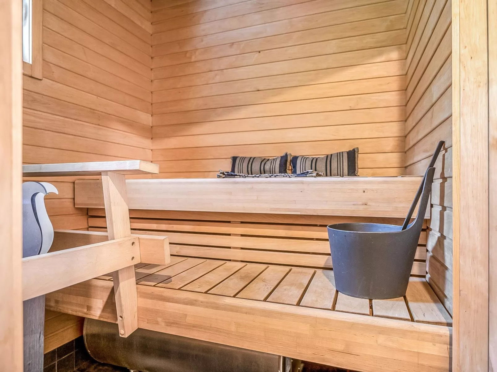 Himoksen keiju 1-Dedans