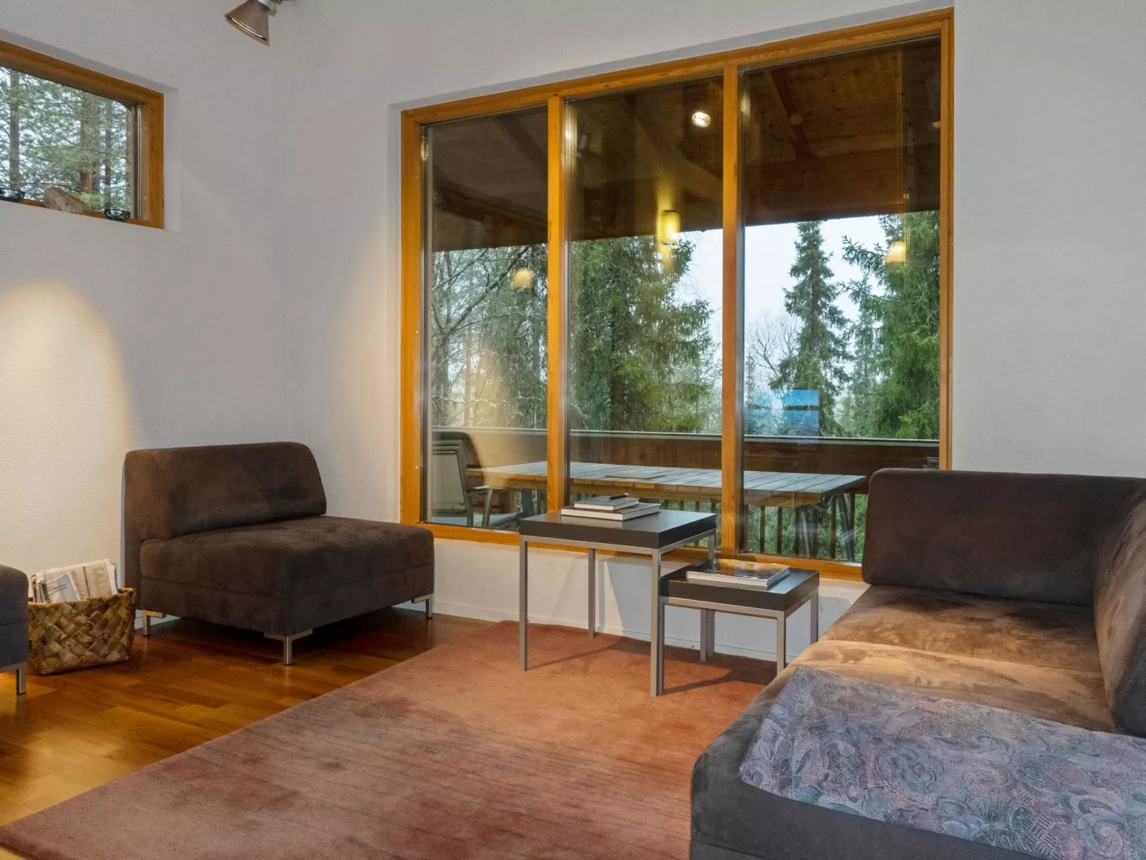 Sallan lumous b-Dedans