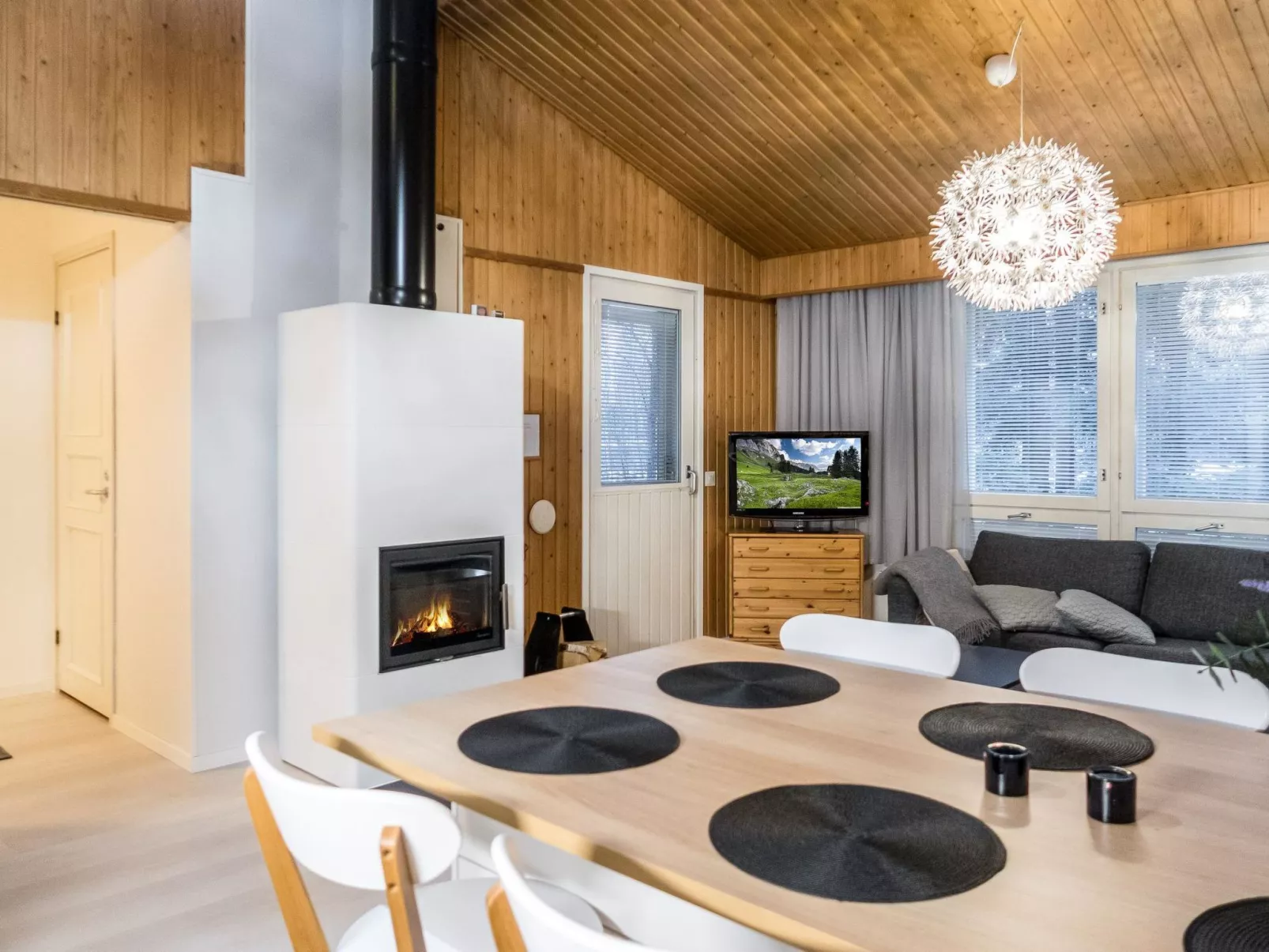 Lomakatti 10b-Dedans