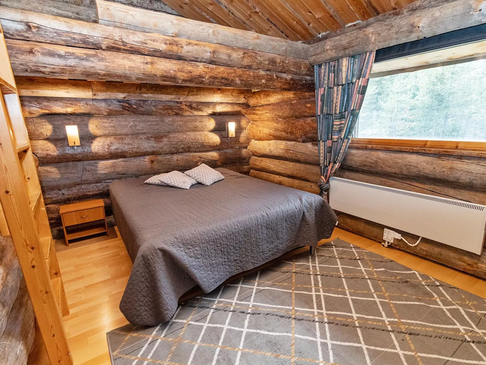 Agenttimajat 2-Dedans