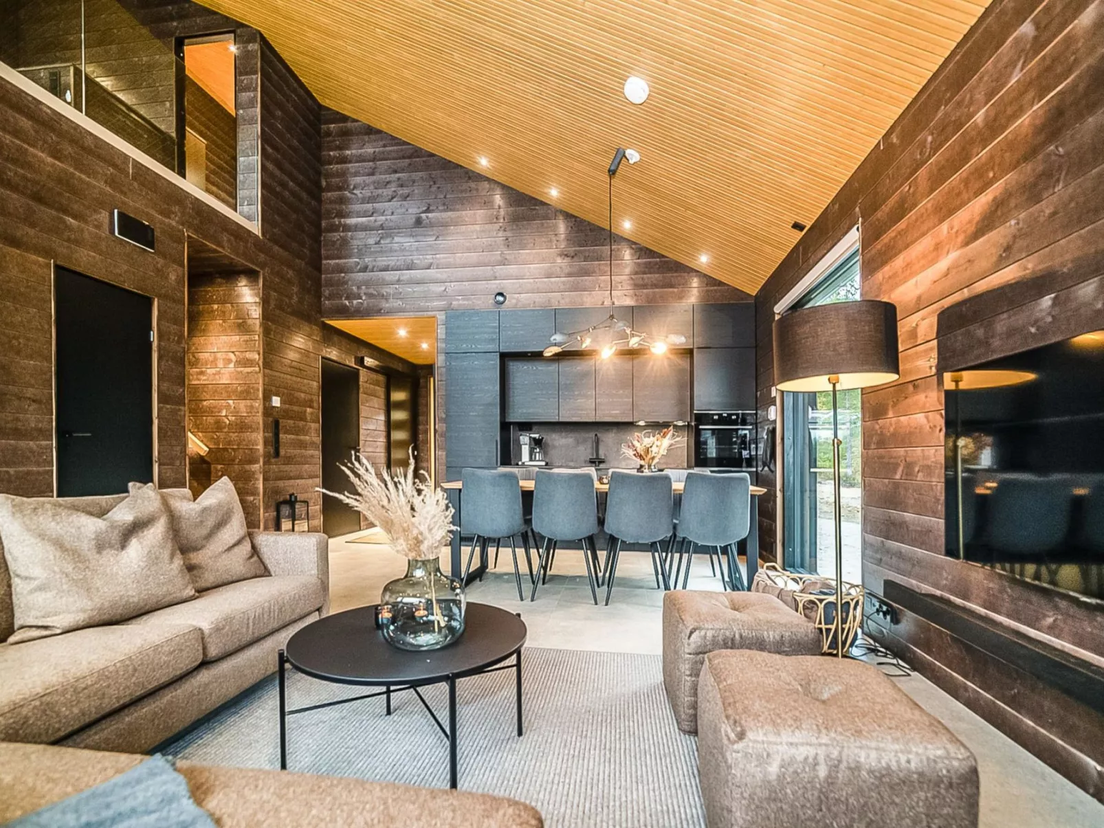 Villa voimapolku 9 a 1-Drinnen