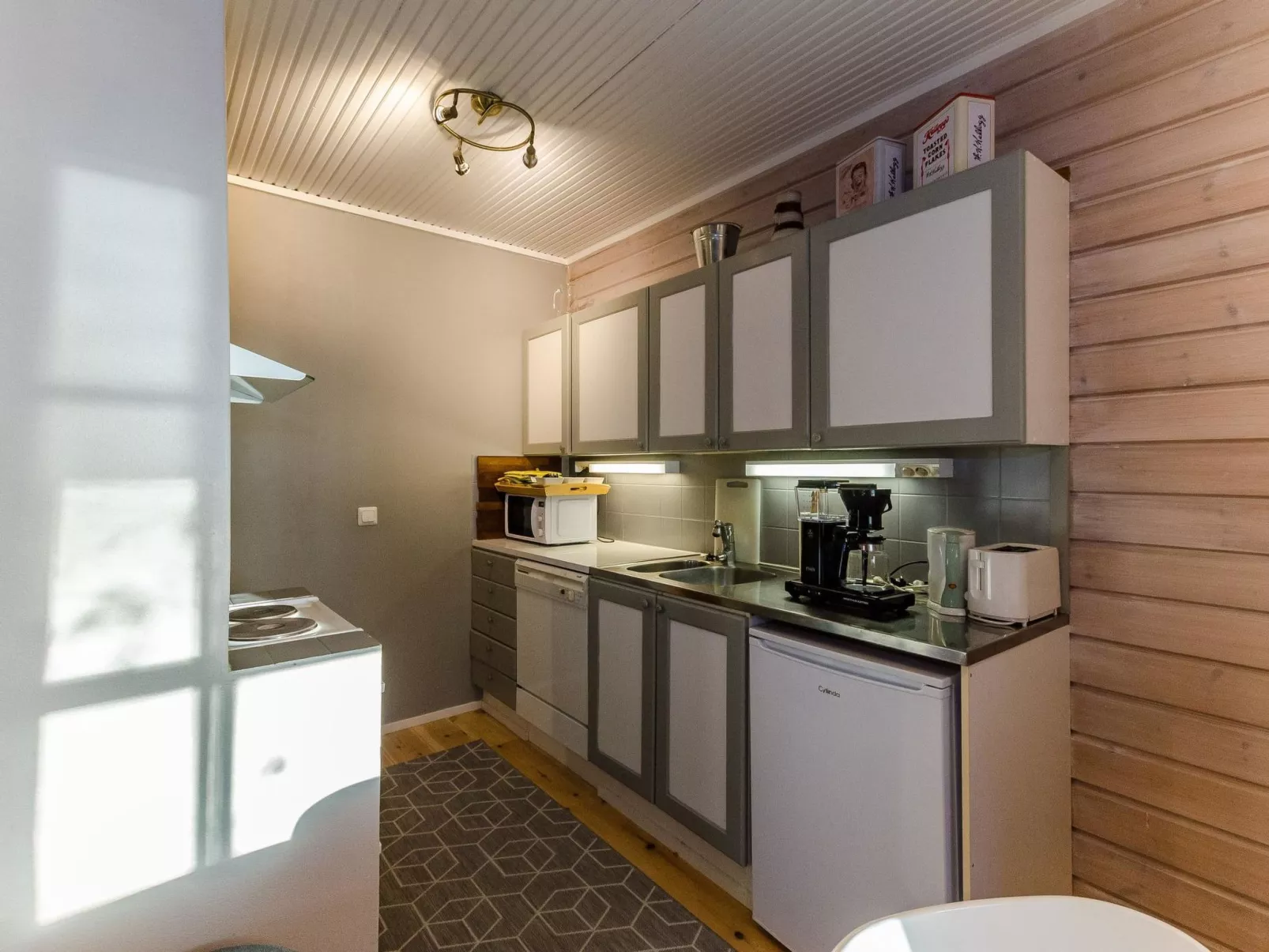 Kulta-käkönen 17 by bomba-Dedans