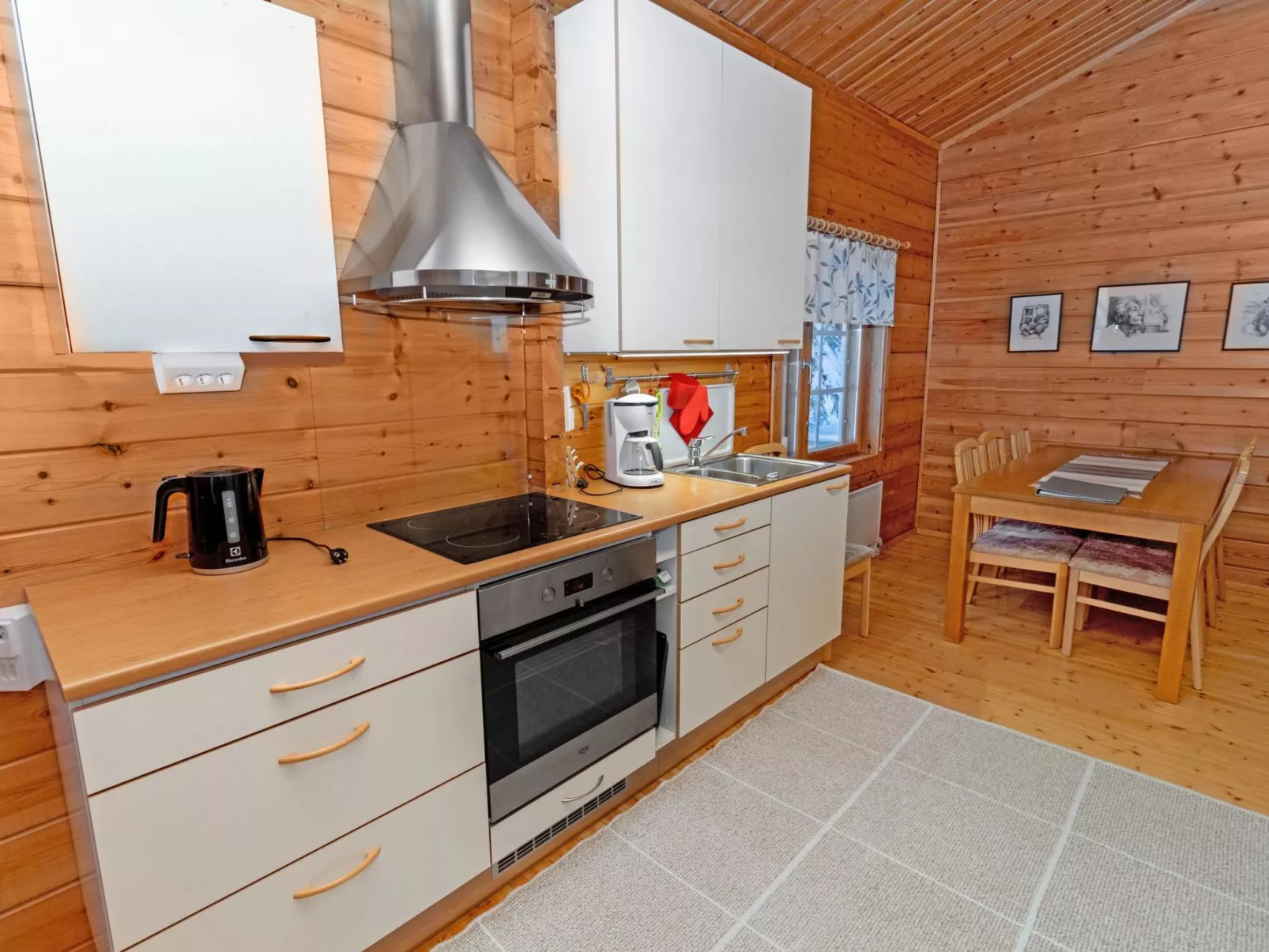 Pohjaslahdentie 17 a-Dedans