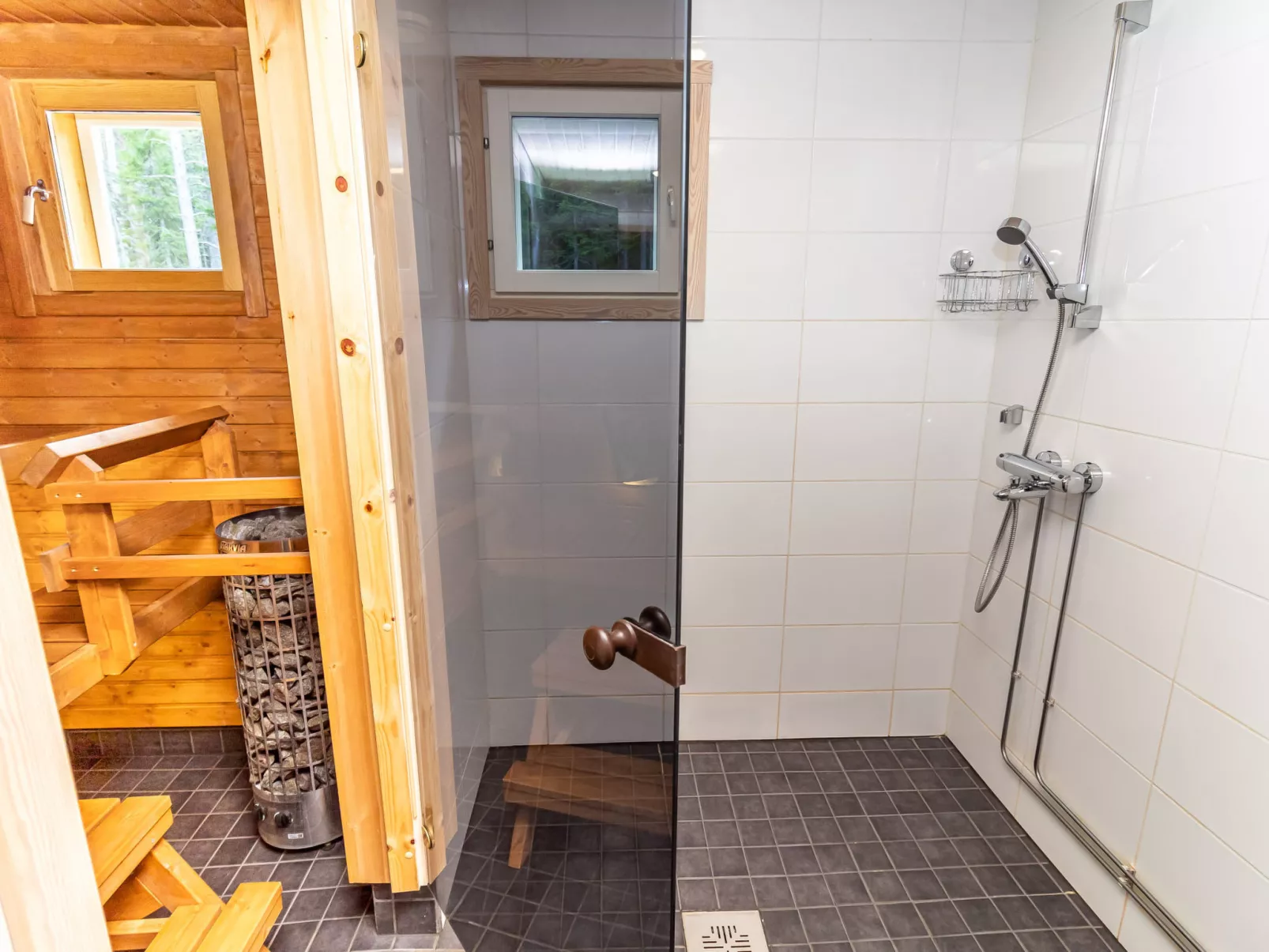 Ruka sinirinta as. 1-Inside