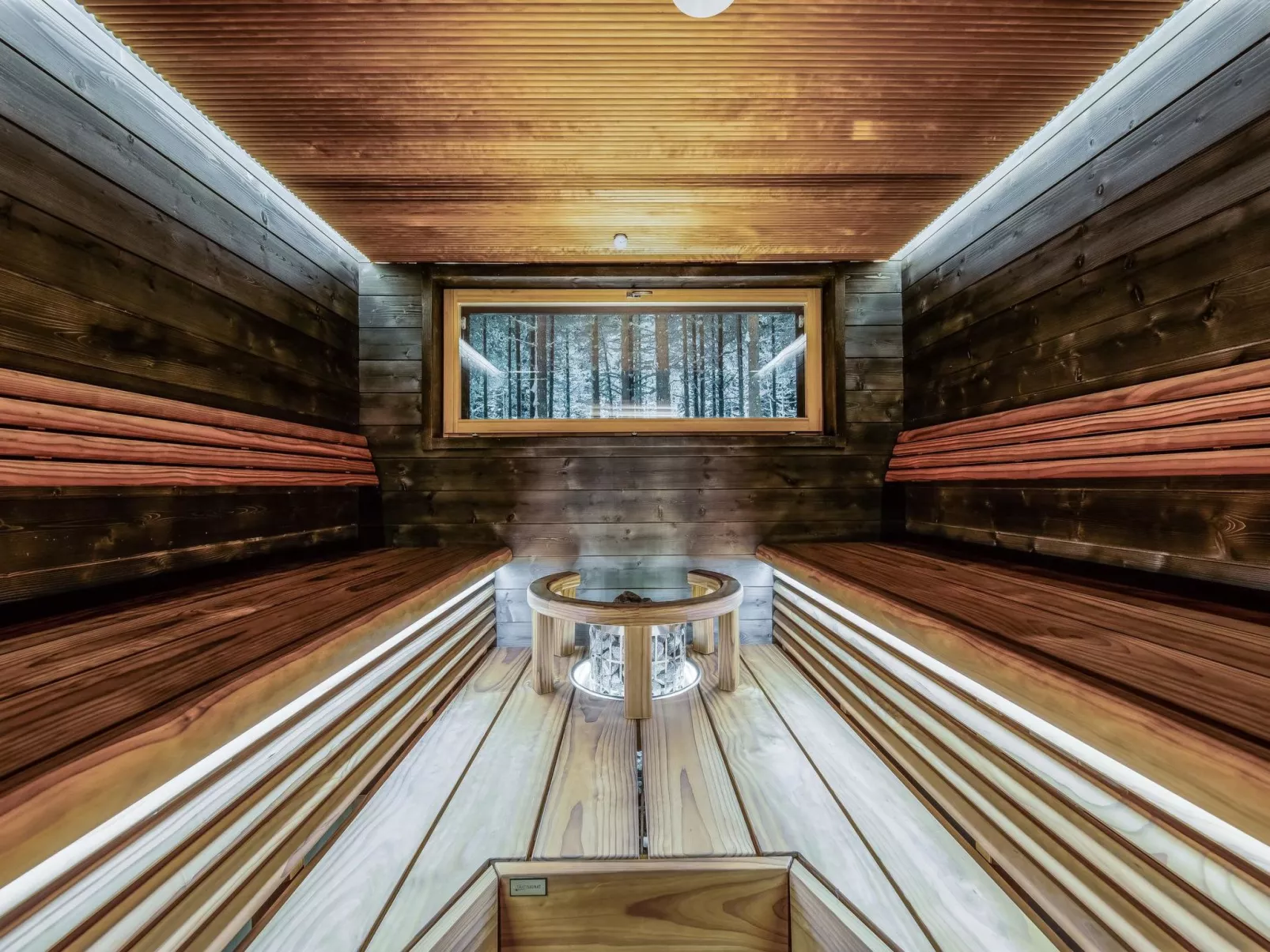 Levi star west b-Drinnen