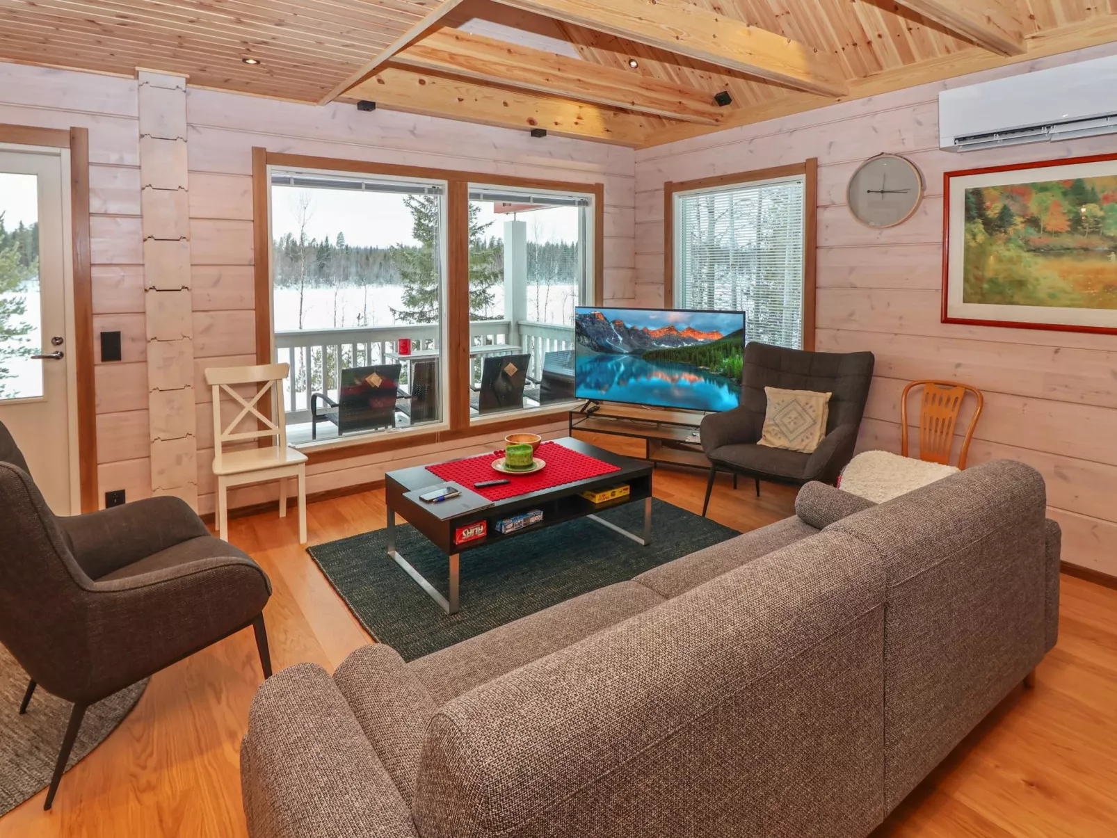 Huvila tornionjoen rannalla-Dedans