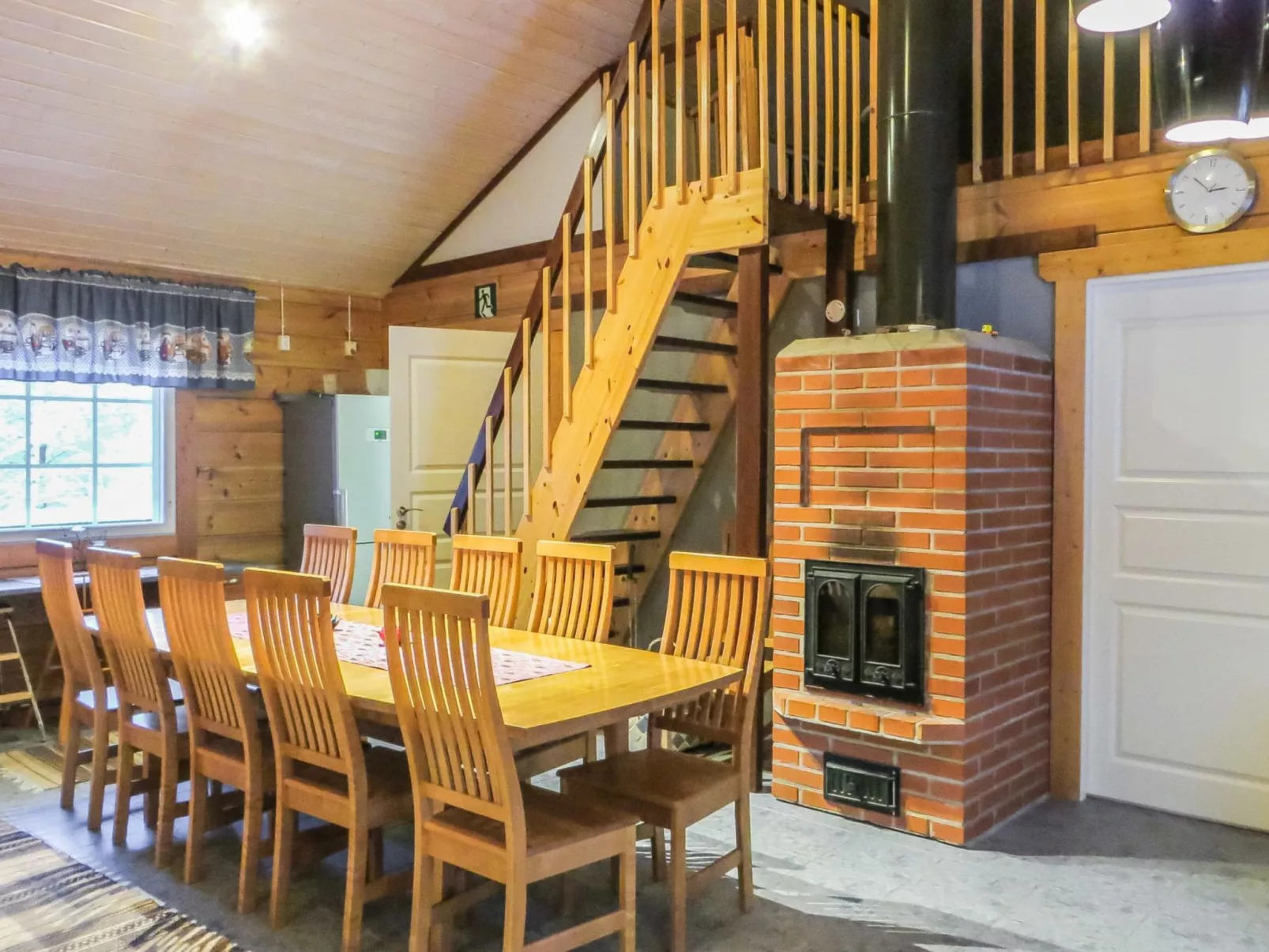 Niementalo 2-Drinnen