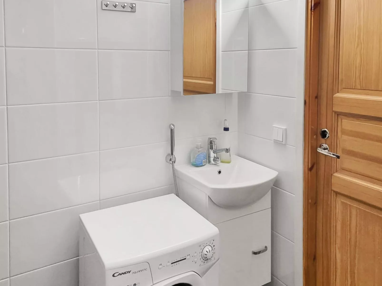 Kuusiruka 10-Drinnen