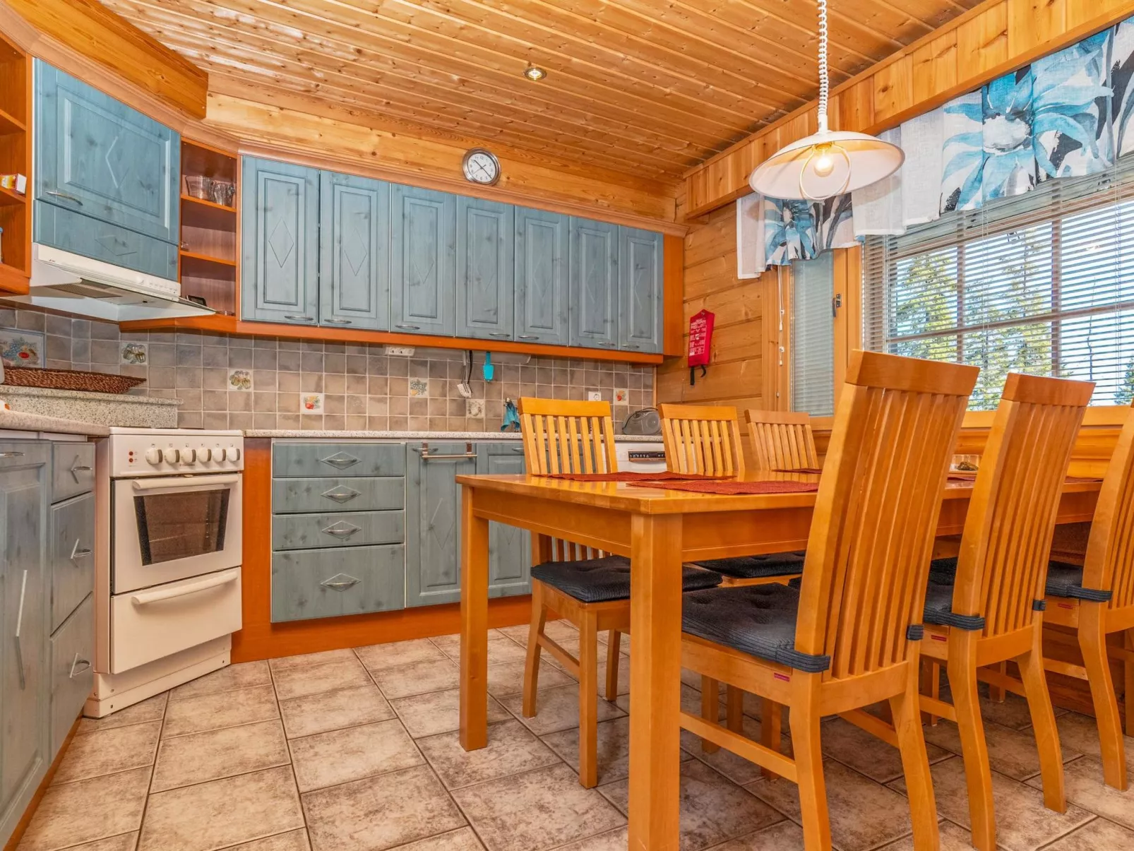 Kinostupa 1a (2)-Inside