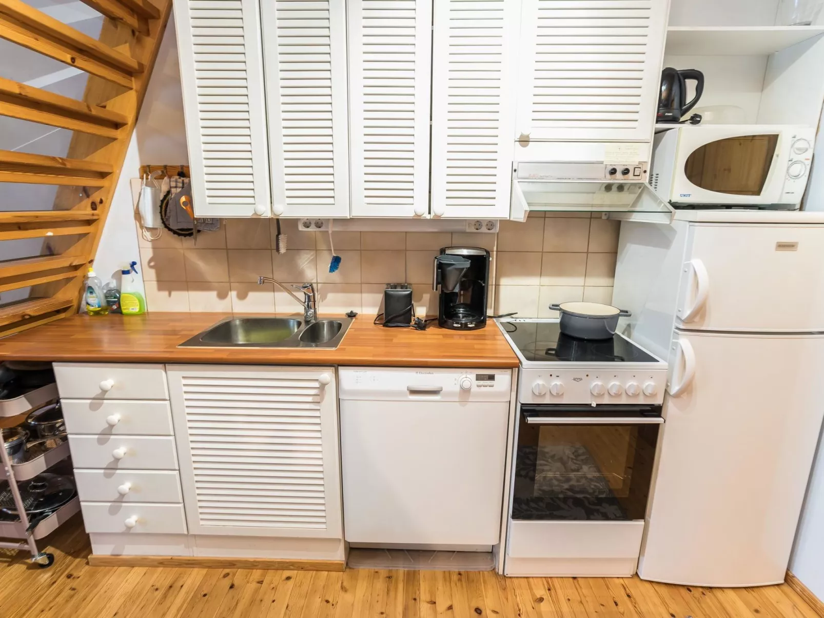 Kelokivakka e23-Dedans