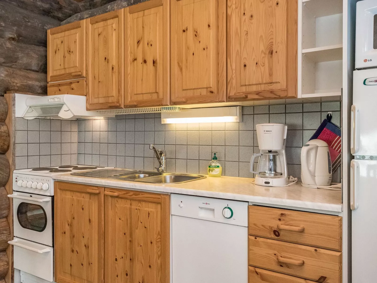 Pihlakieppi 1-Inside