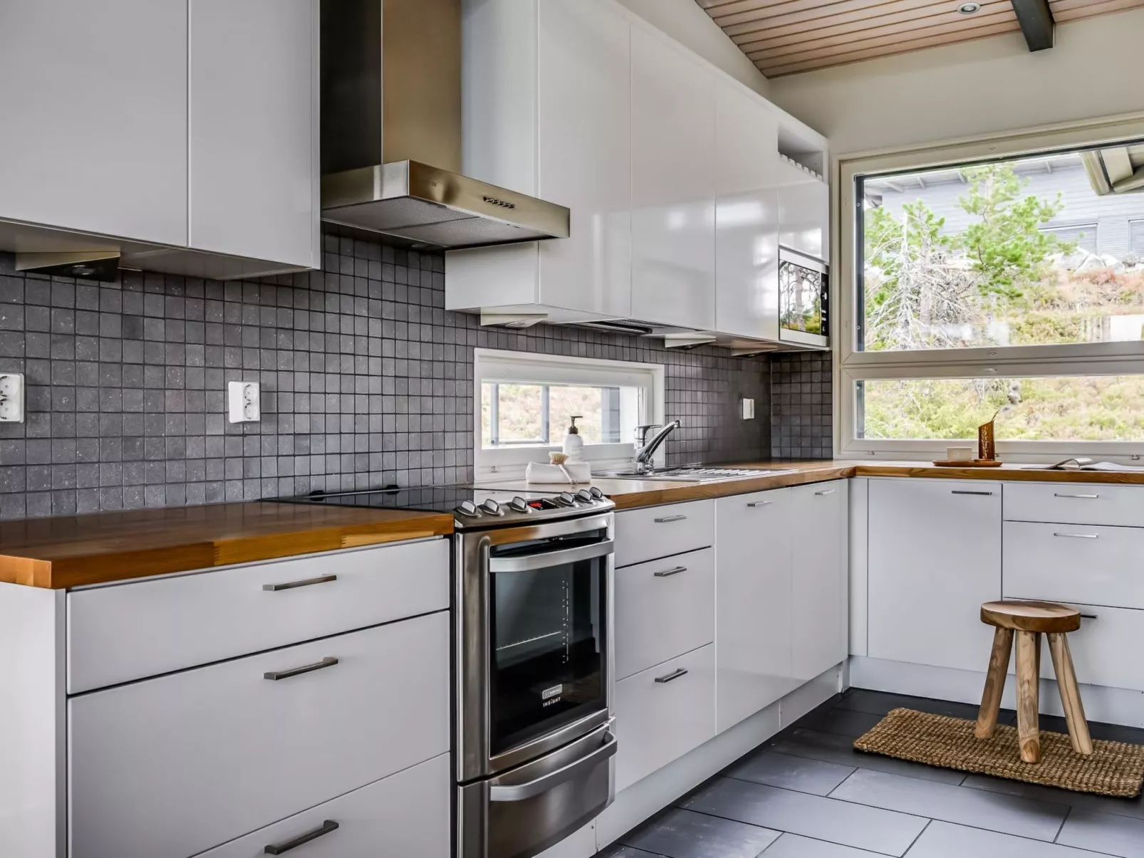 Rukavuorenhuippu 23 a-Dedans