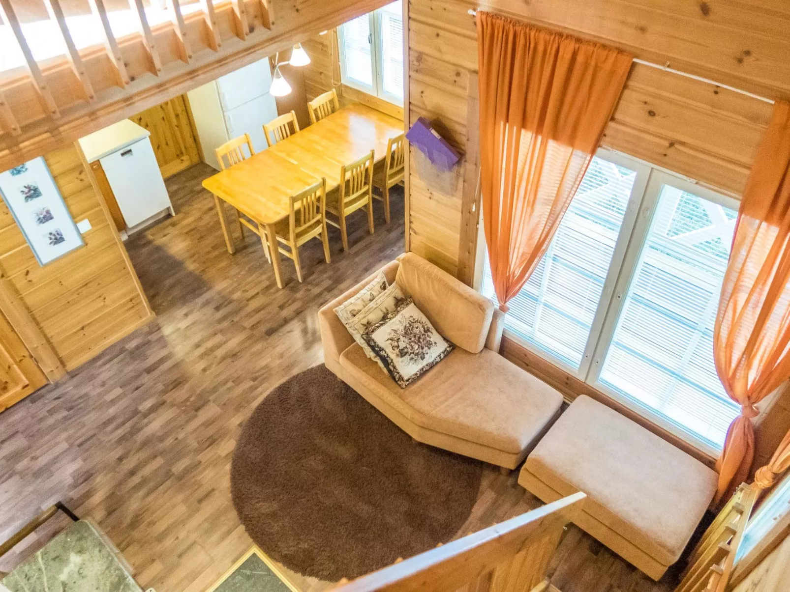 Klz 1. akaatti-Dedans