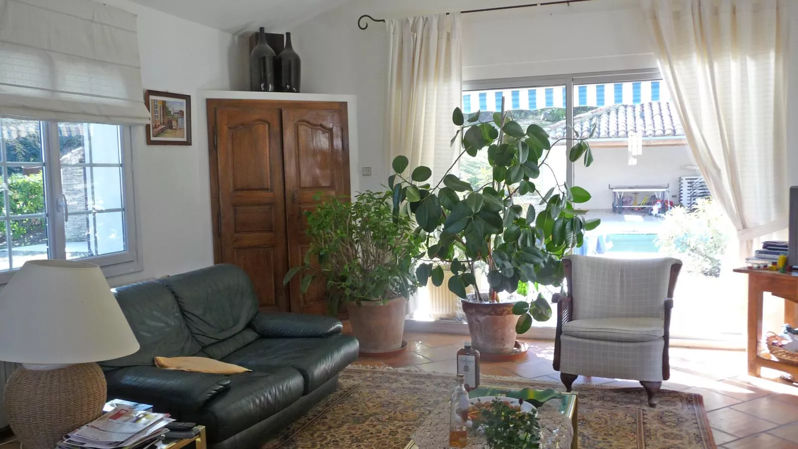 Liodrey-Living room