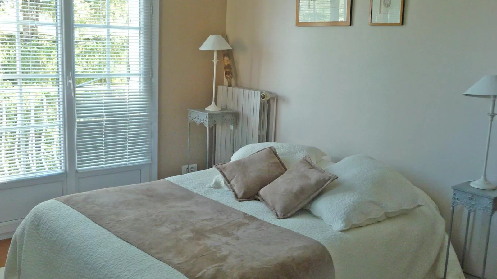 Liodrey-Bedroom