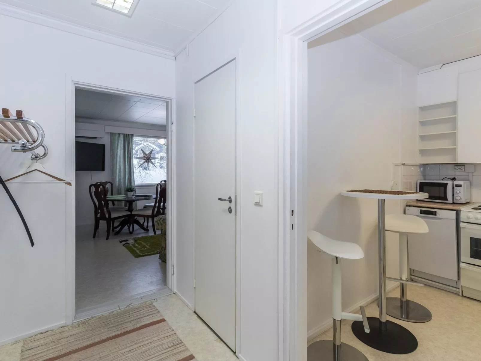 Kelloselkä b-Dedans