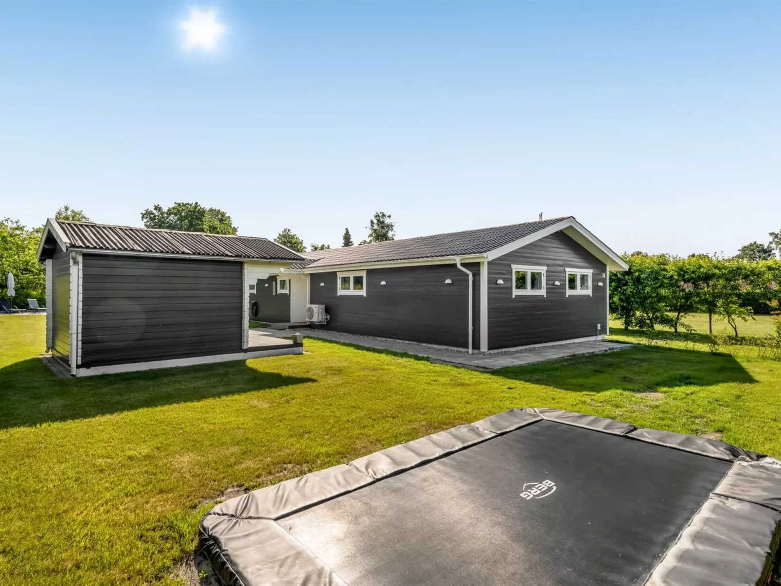 "Rathi" -  from the sea-Draußen