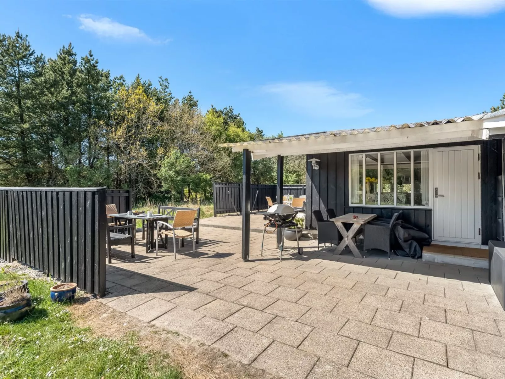 "Rieke" - 2km from the sea-Outside