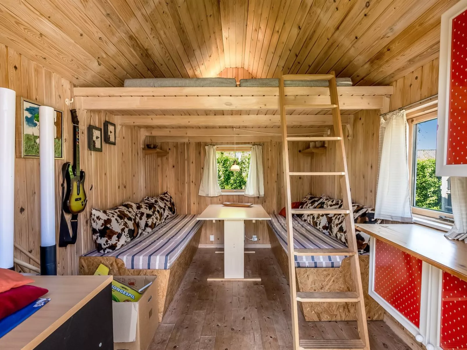 "Shania" - 300m from the sea-Inside