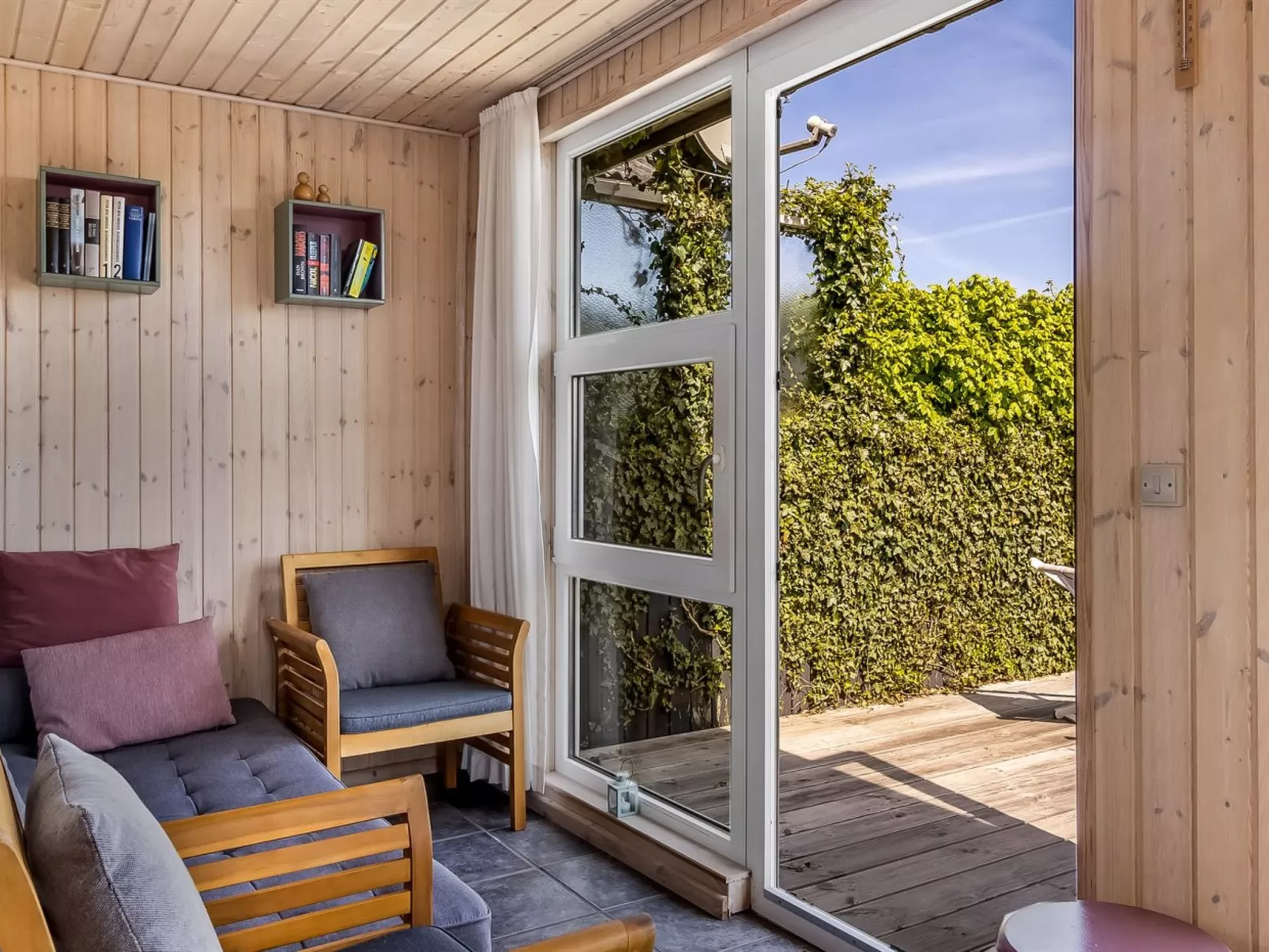 "Egonie" - 100m from the sea-Drinnen