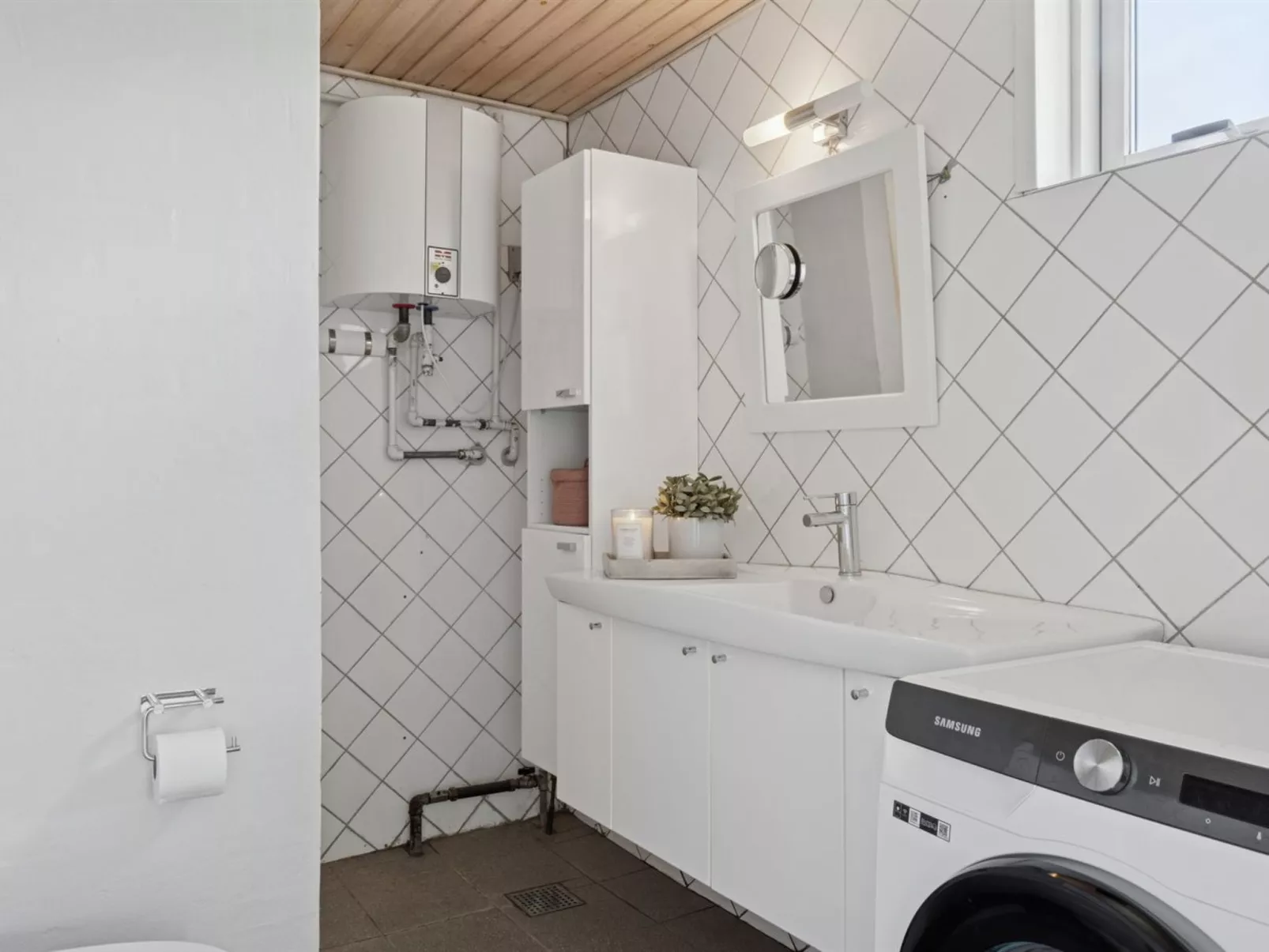 "Annabeth" - 850m from the sea-Inside