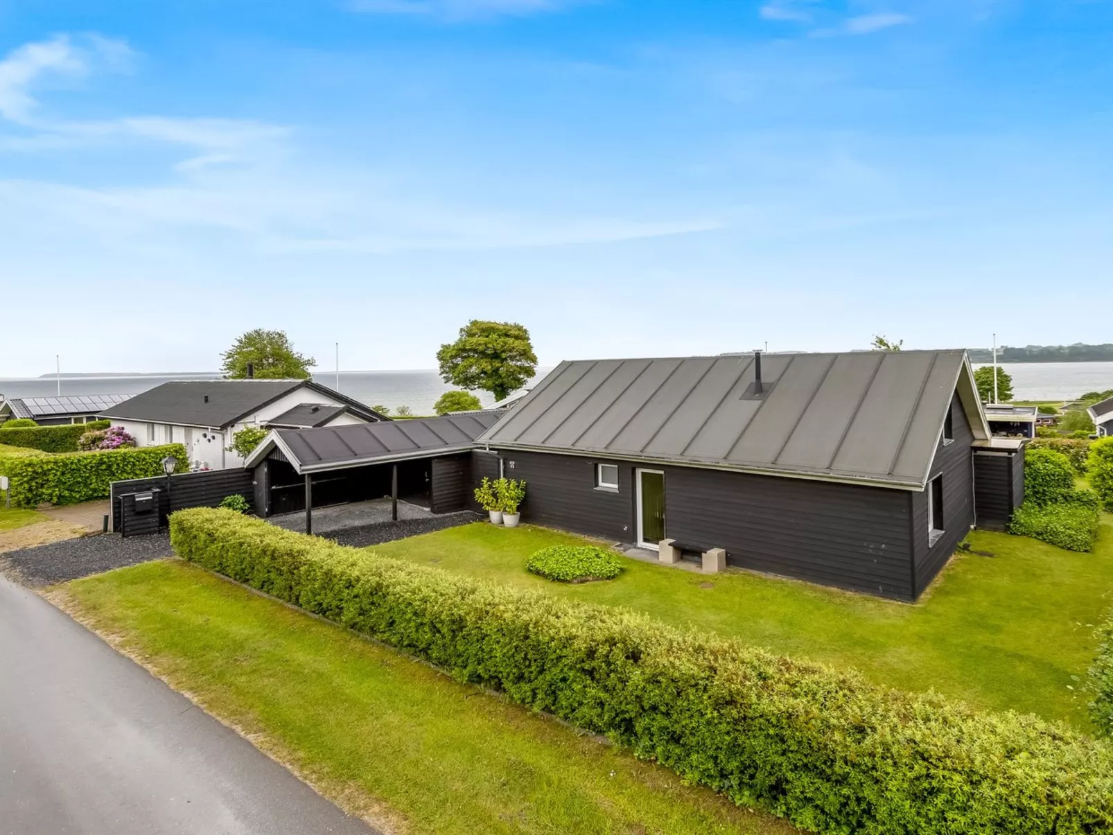 "Adser" - 300m from the sea-Draußen