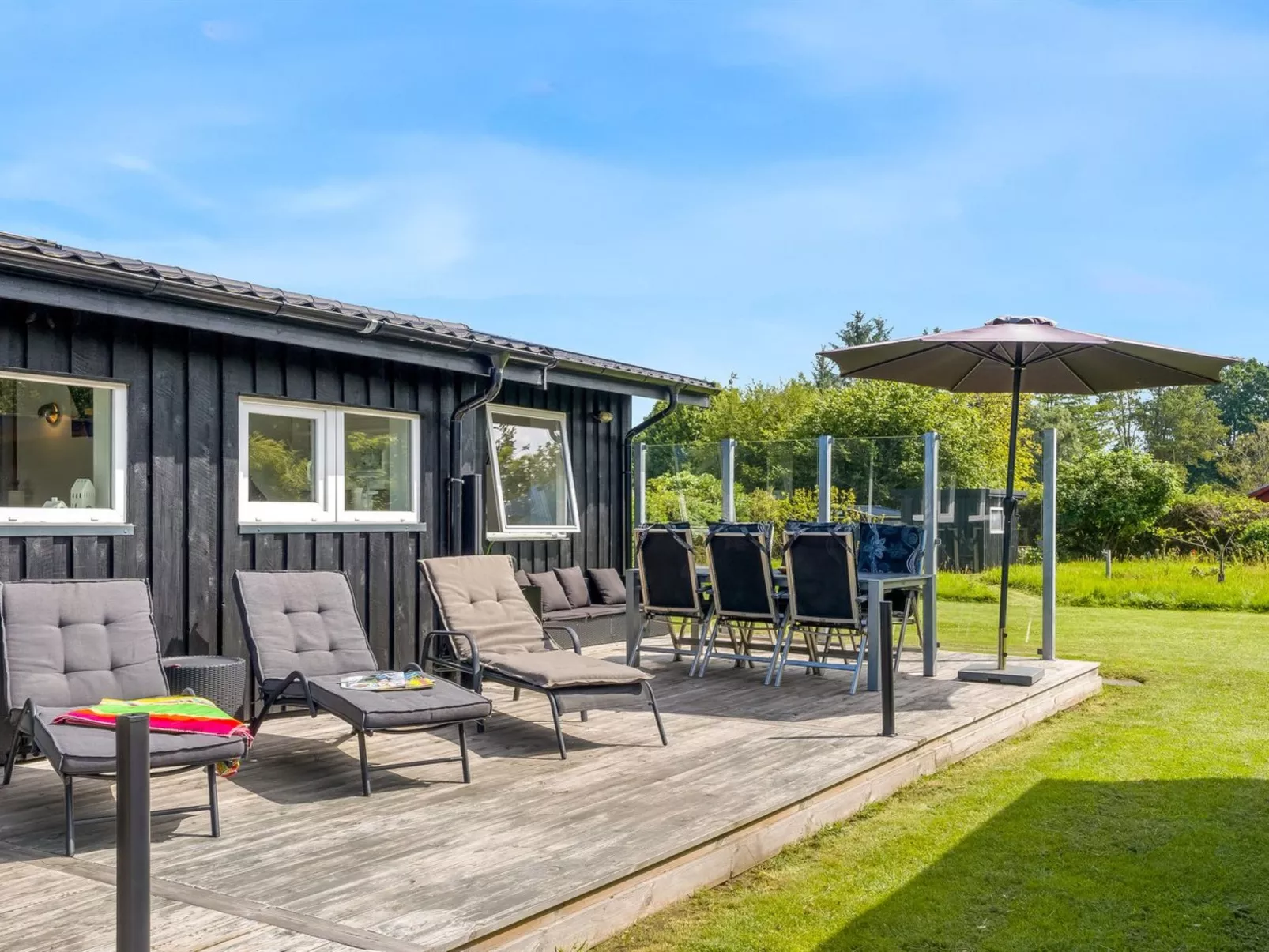 "Elske" -  from the sea-Outside