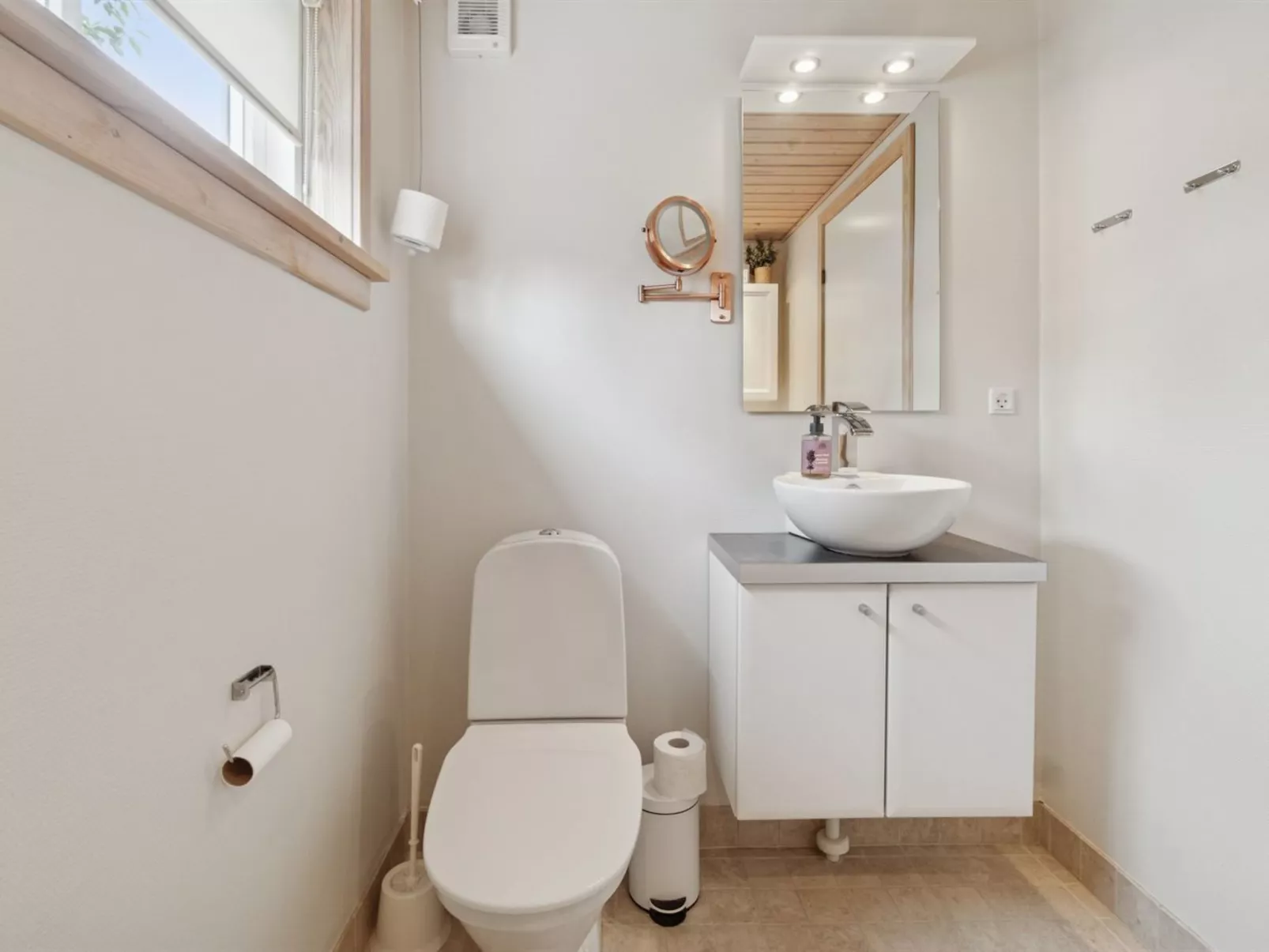 "Ilta" - 2.8km from the sea-Dedans