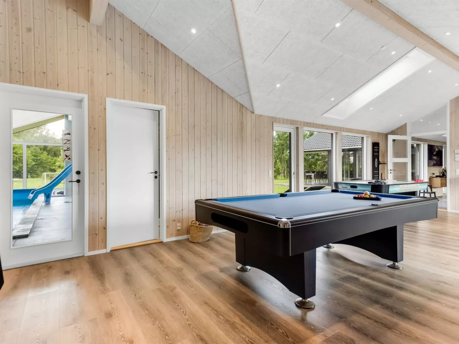 "Matild" - 400m from the sea-Dedans