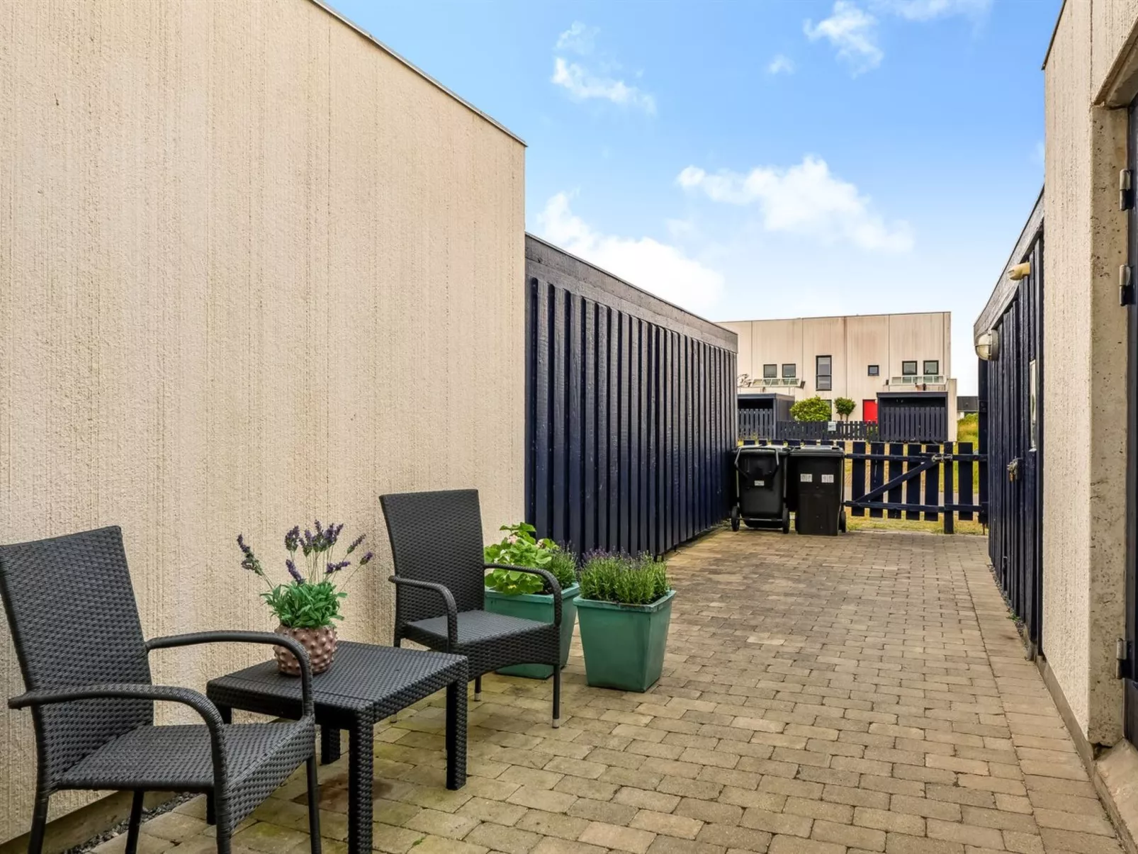 "Nis" - 900m from the sea-Draußen