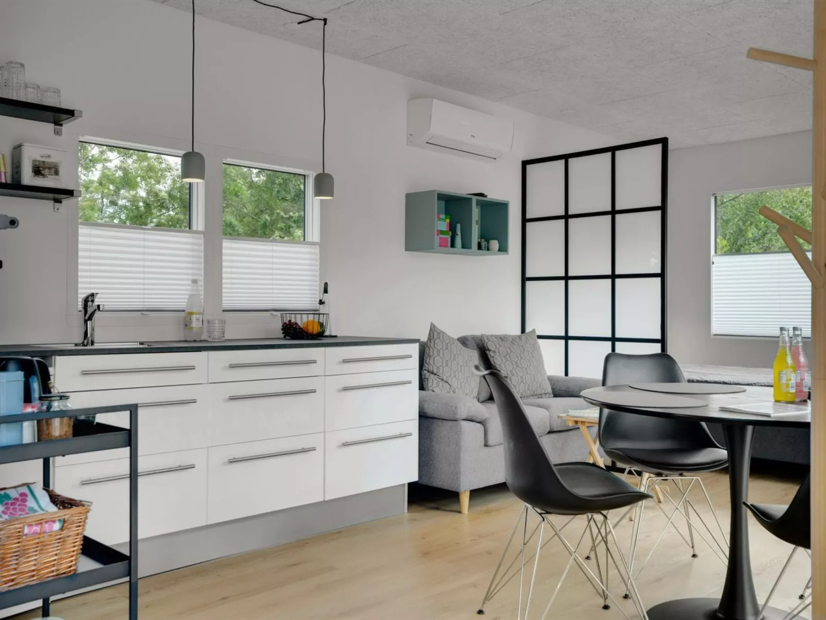 "Konrad" - 300m from the sea-Inside