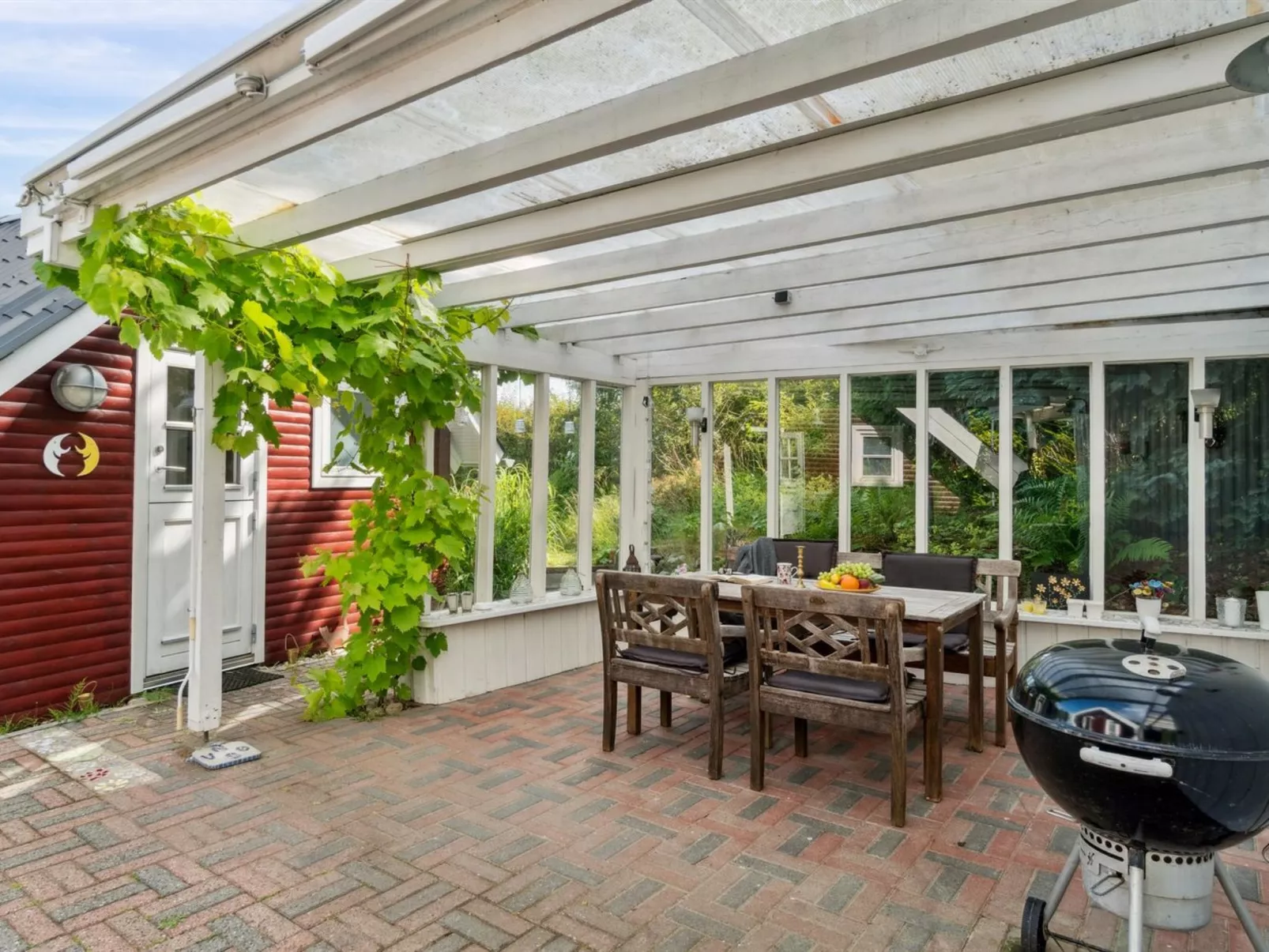 "Helfrida" - 925m from the sea-Outside