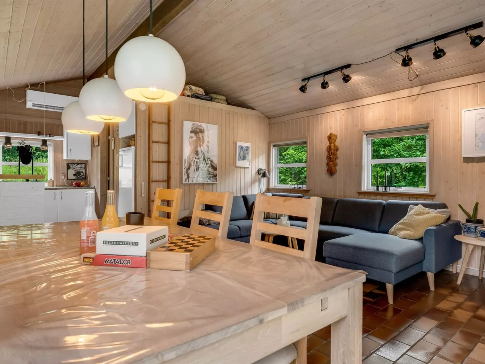 "Ginette" - 400m to the fjord-Dedans