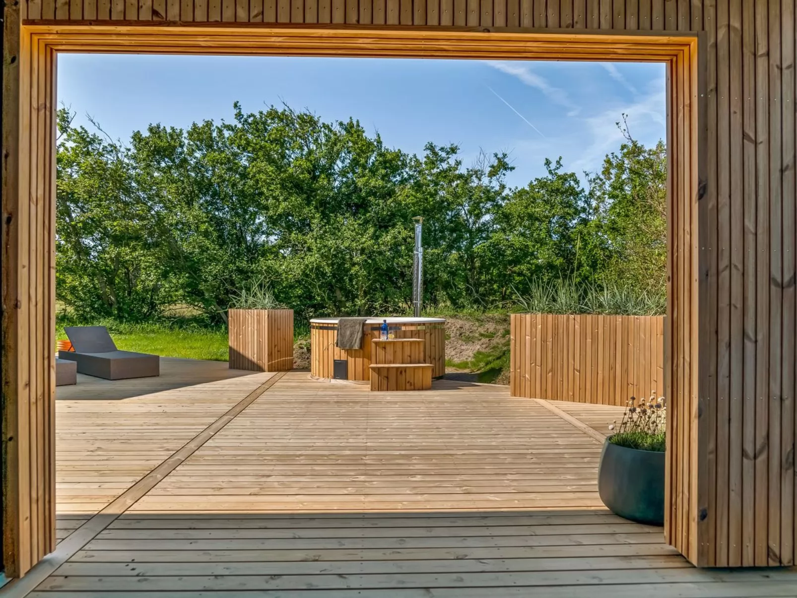 "Silja" - 900m from the sea-Outside