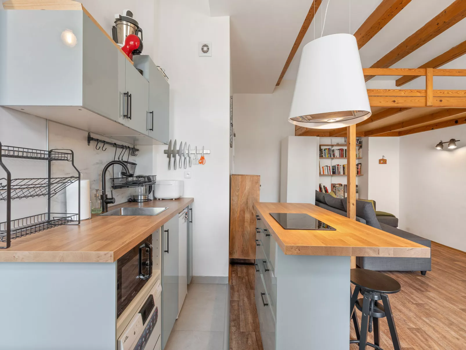 Art District Nook-Inside