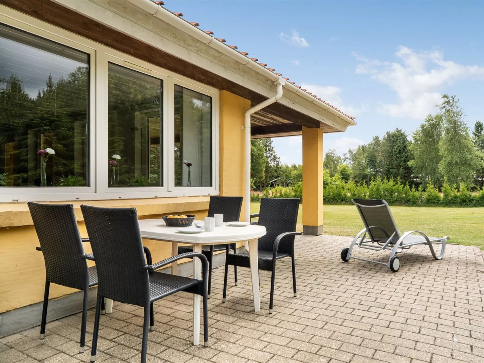 "Ebon" -  from the sea-Draußen