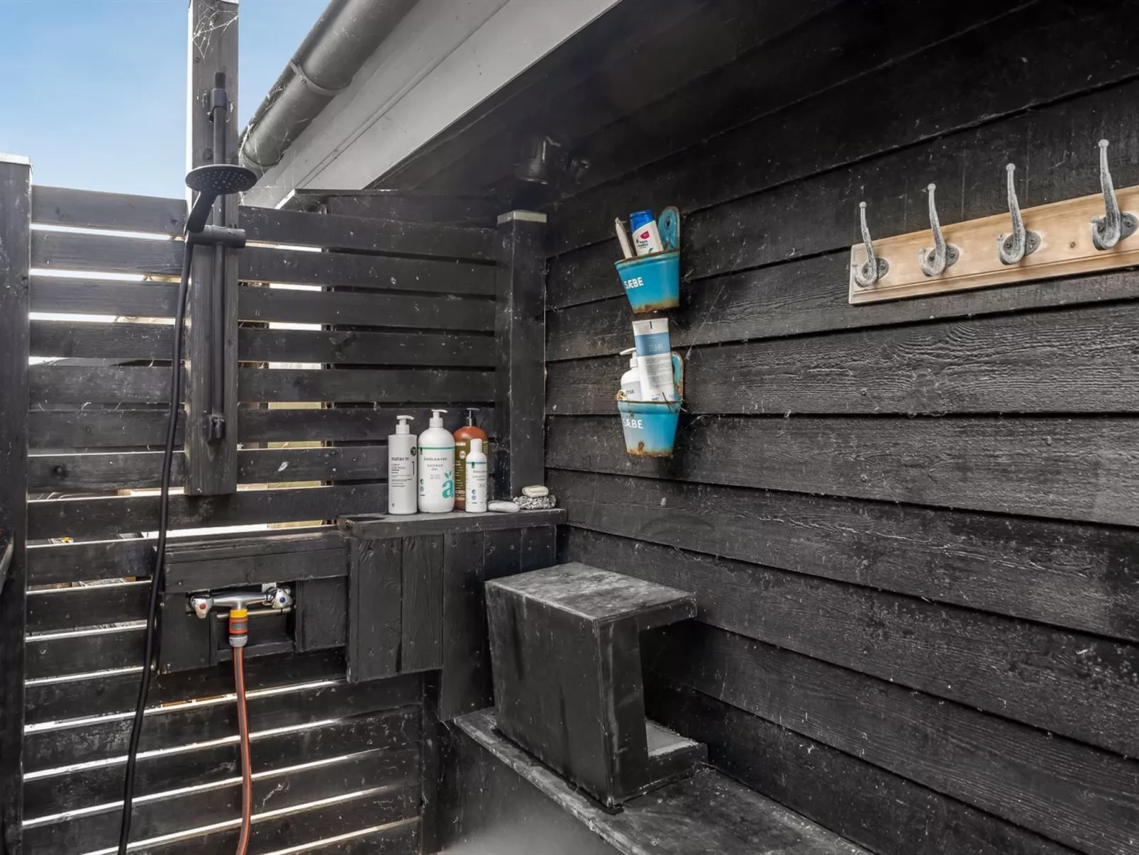 "Diderik" - 20m to the fjord-Outside