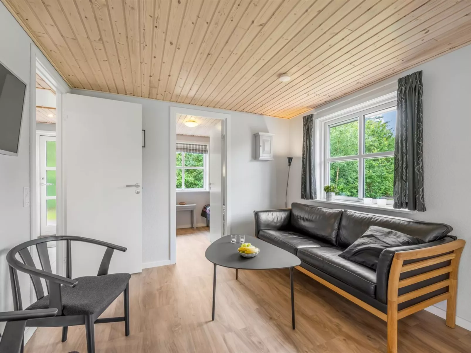 "Roland" - 200m to the fjord-Dedans