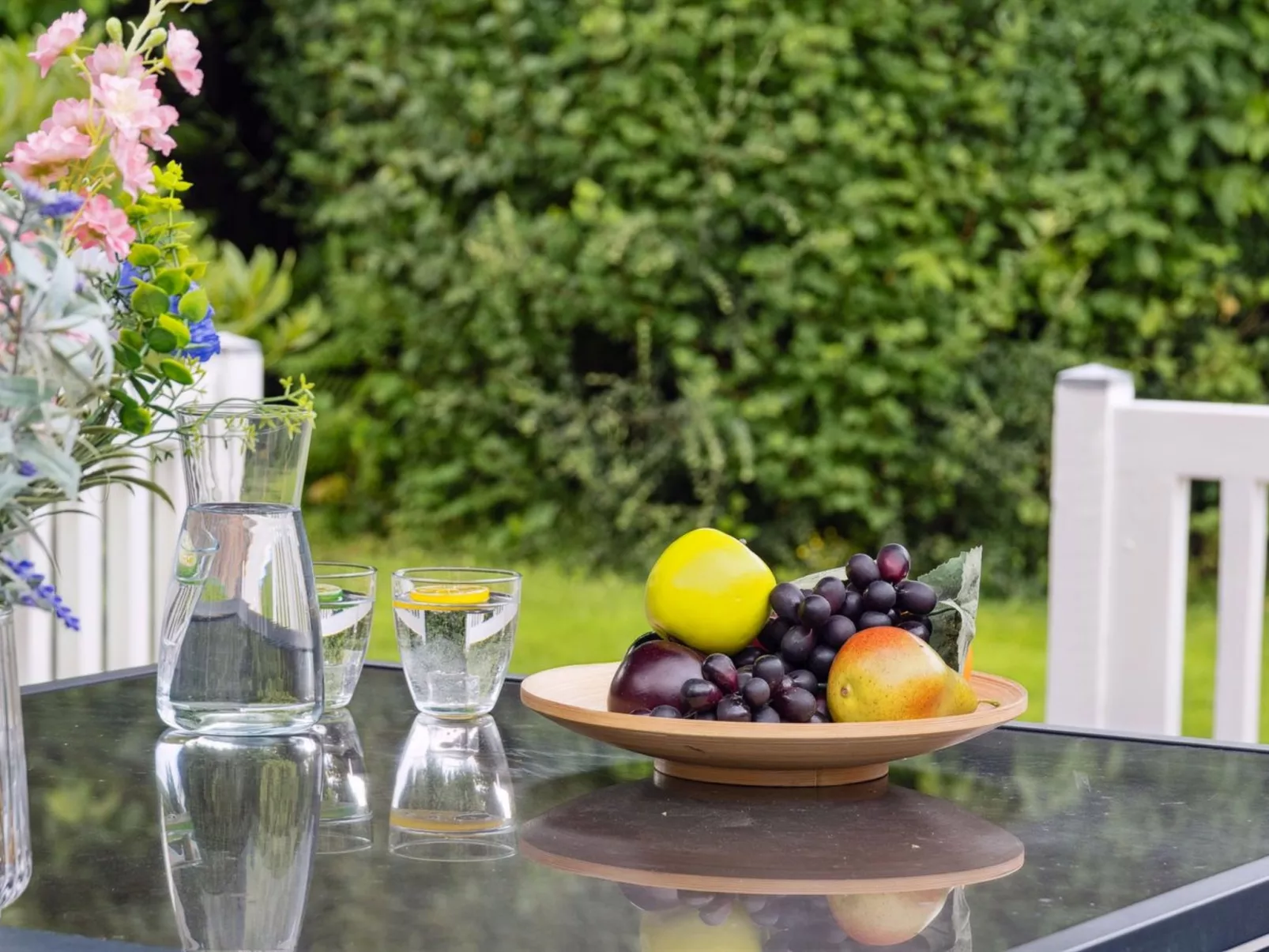 "Sixten" - 400m to the fjord-Outside