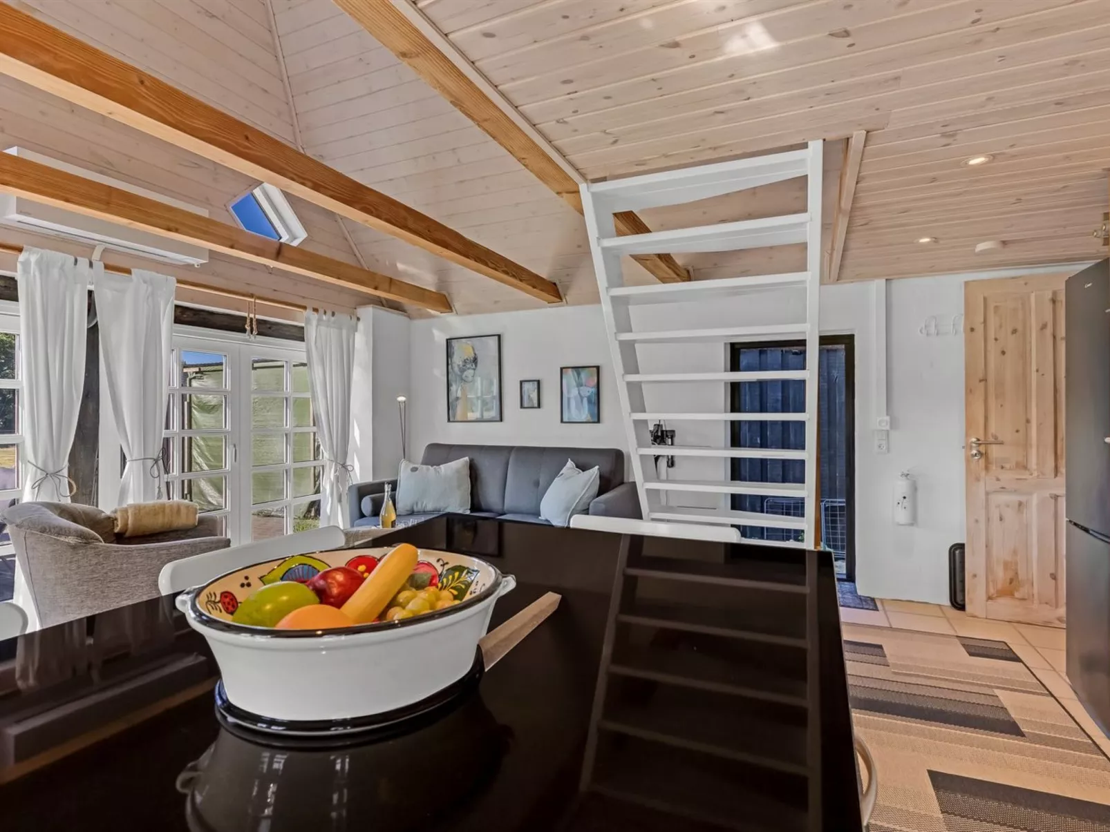 "Ronja" - 1.3km from the sea-Drinnen