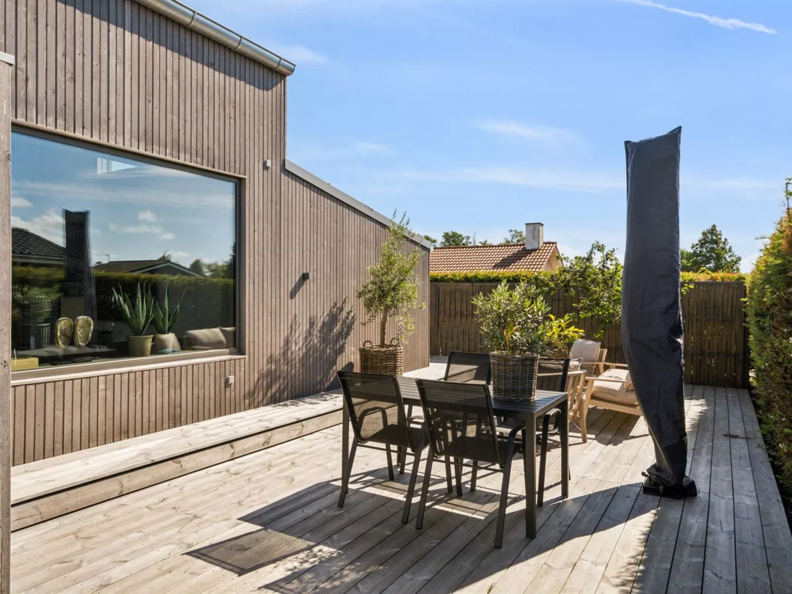 "Elvie" - 150m from the sea-Dehors