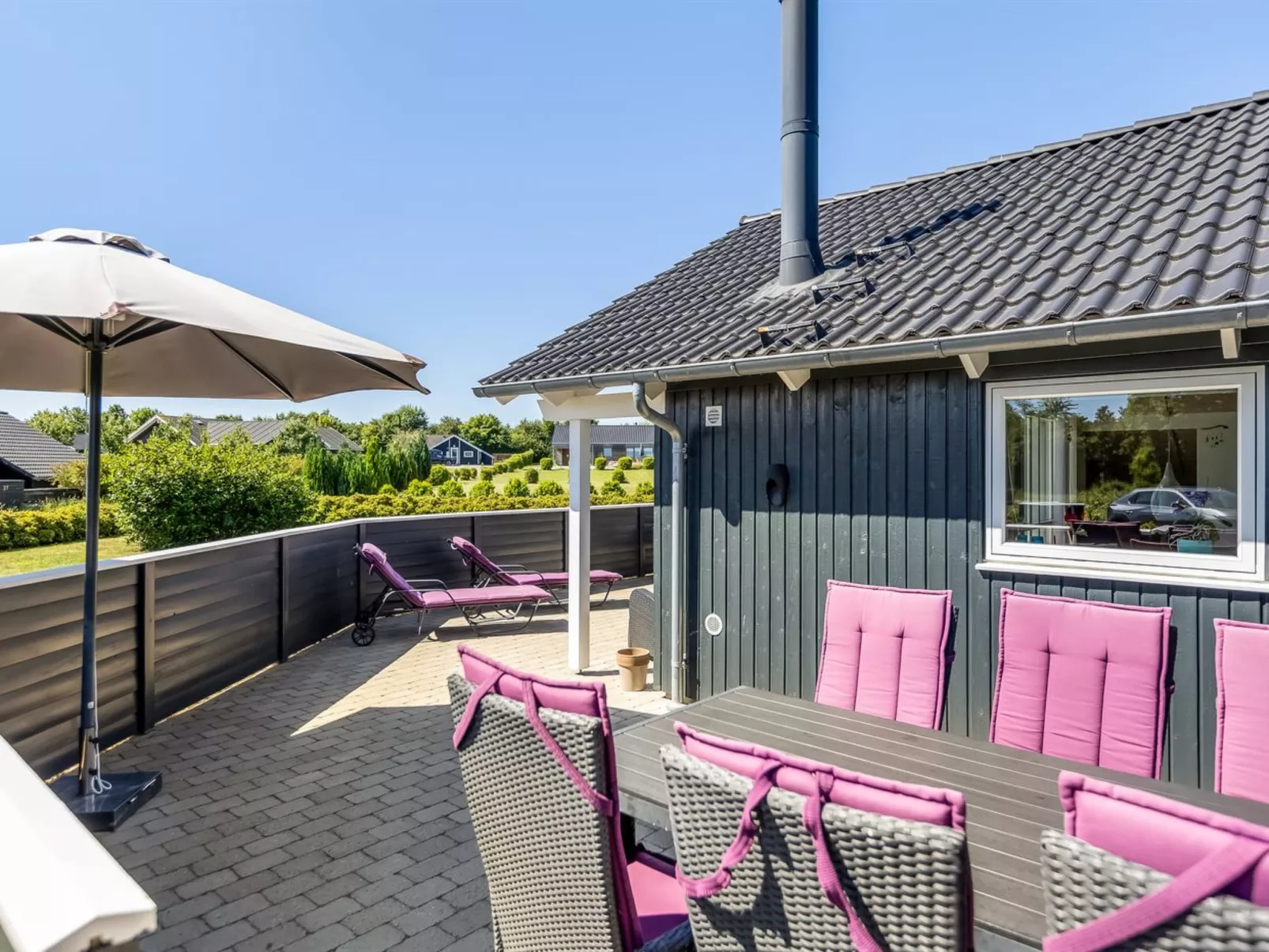 "Rosamunde" - 700m from the sea-Draußen