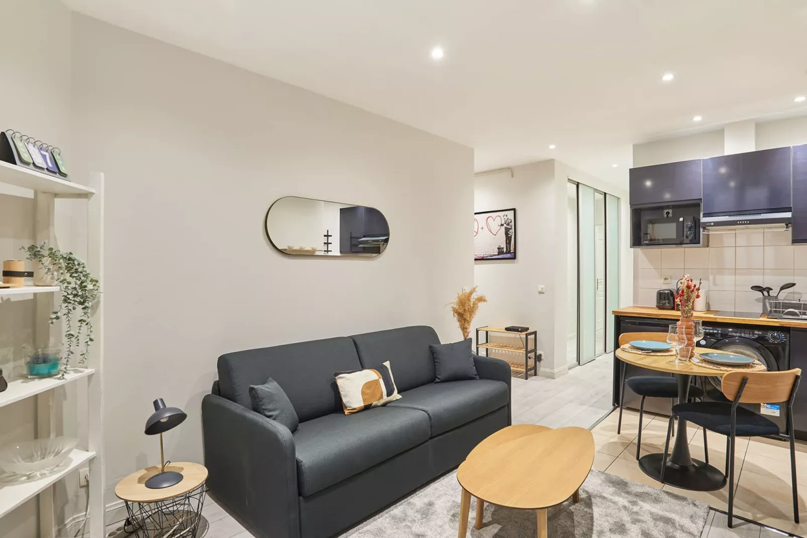 CUSTINE NEW-Untagged