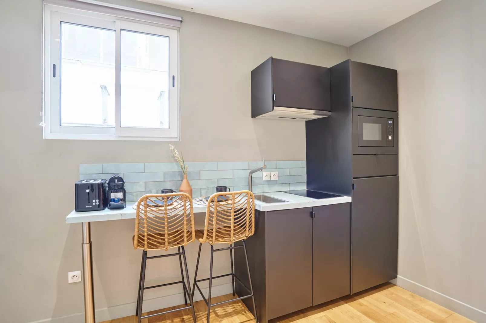 CAIRE 4 NEW-Untagged